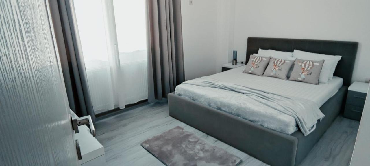Maia Apartment Năvodari Екстериор снимка